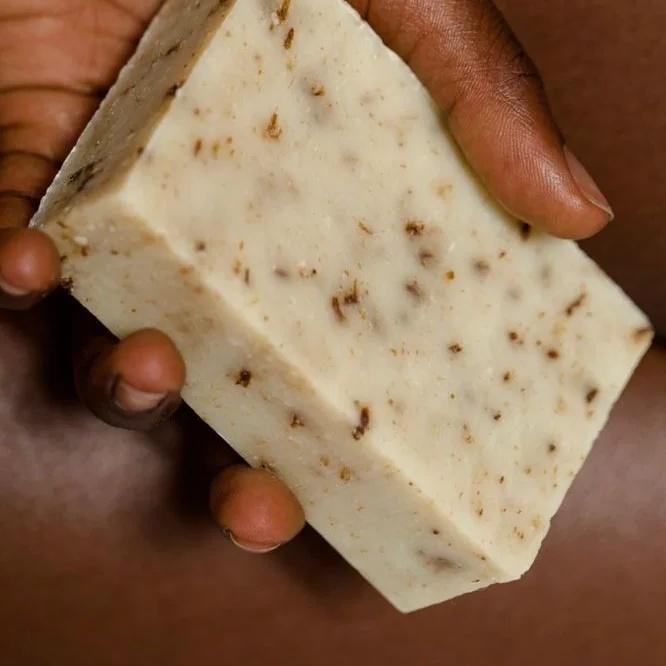 SAVON DE VISAGE